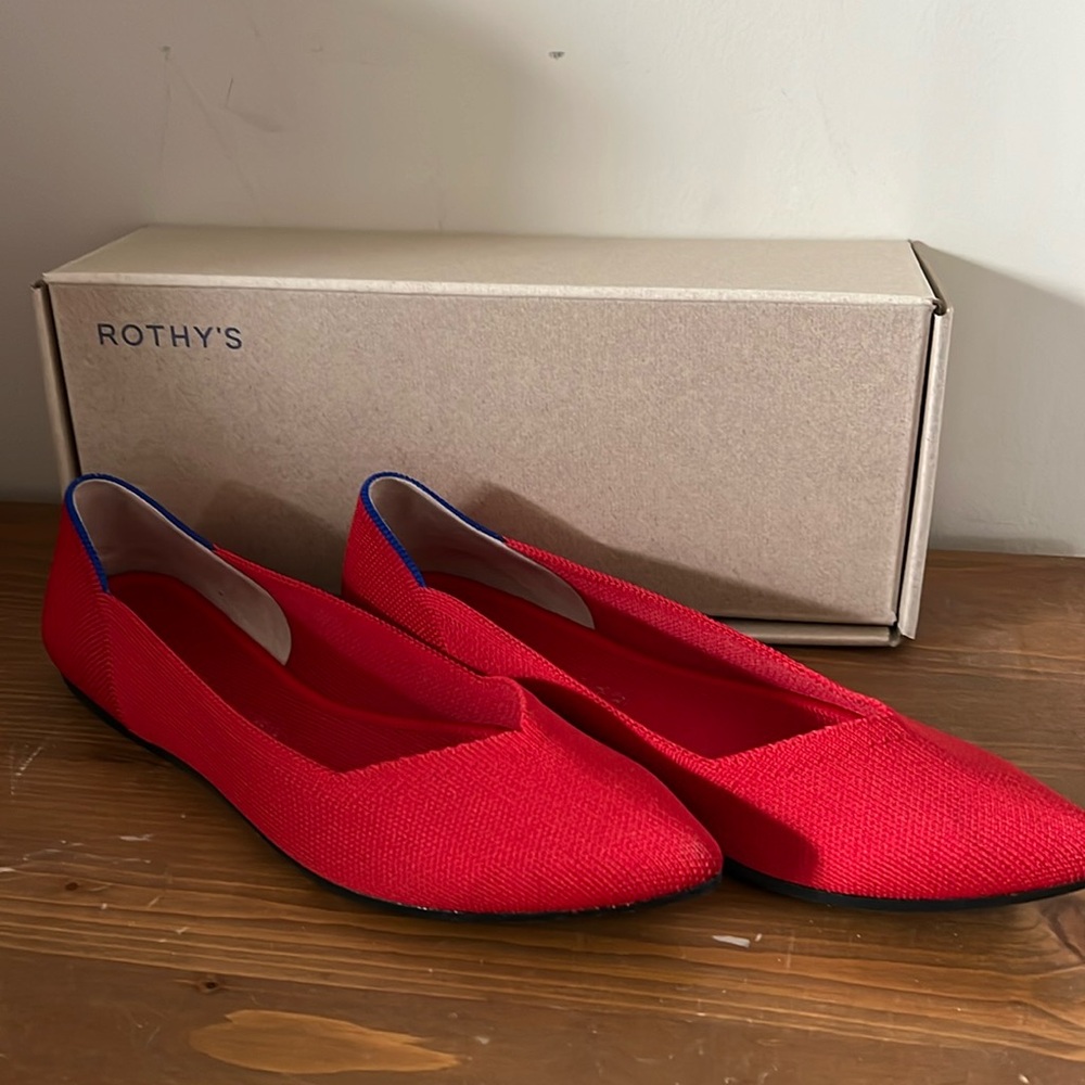 EUC Rothy’s The Point in Bright Red